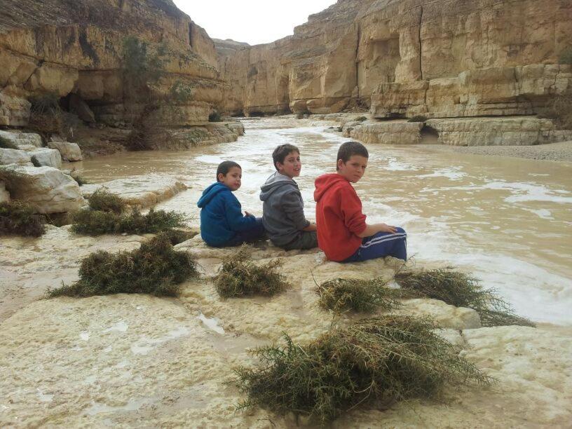 רגע ערבה ‘En Yahav Exterior foto